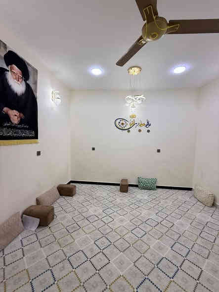 أسعد ألله أوقاتكم بكل خير 🌹
اللاستفسار : ***********

دار سكن للبيع 🏭
ماشألله بيت كلش مرتب
شقل وبناء درجة أولى 💯
المساحه 200 م
على شارع 8 م
ويبعد عن شارع تبليط 50 م
كافت لخدمات متوفره👍

محتويات البيت ⬇️
دوانيه
صالتين
غرف نوم عدد 3
مطبخ حار بارد
صحيات خارجي وداخلي
منوار
 
كذالك نضام شقتين بطابق ثاني
ودرج خارجي 
تفاصيل البيت كلش مرتبه

نوع العقار طابو زراعي
بأسم عراقي سند 257

العنوان : أبي لخصيب طريزاويه قريب عل سايدين سياحي 
وكذالك قريب على شارع العوجه
موقع راقي

سعر البيت 90 مليون وبي مجال
اللاستفسار : ***********
