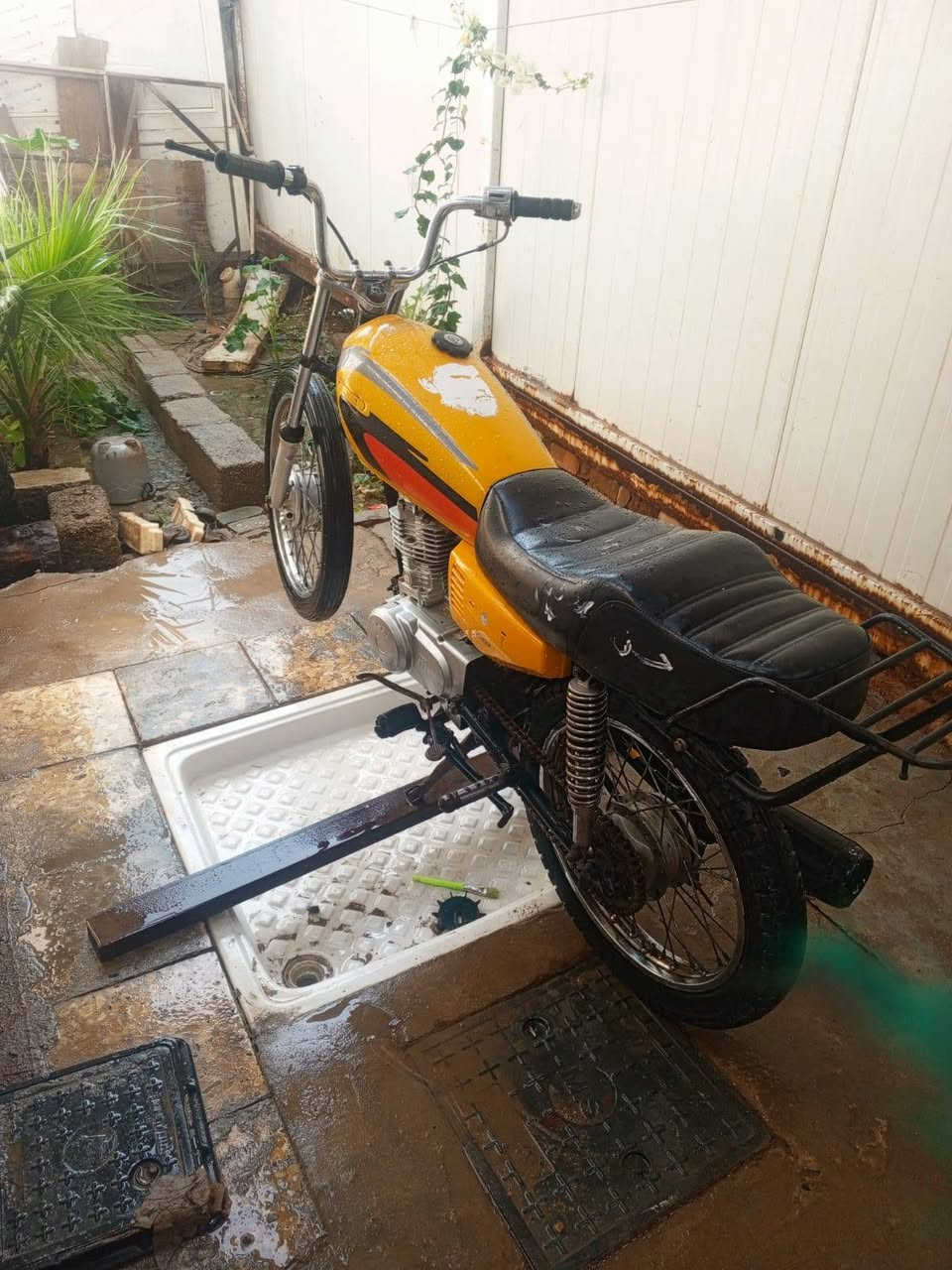 دراجه البيع تعمير السعر خاص ***********
