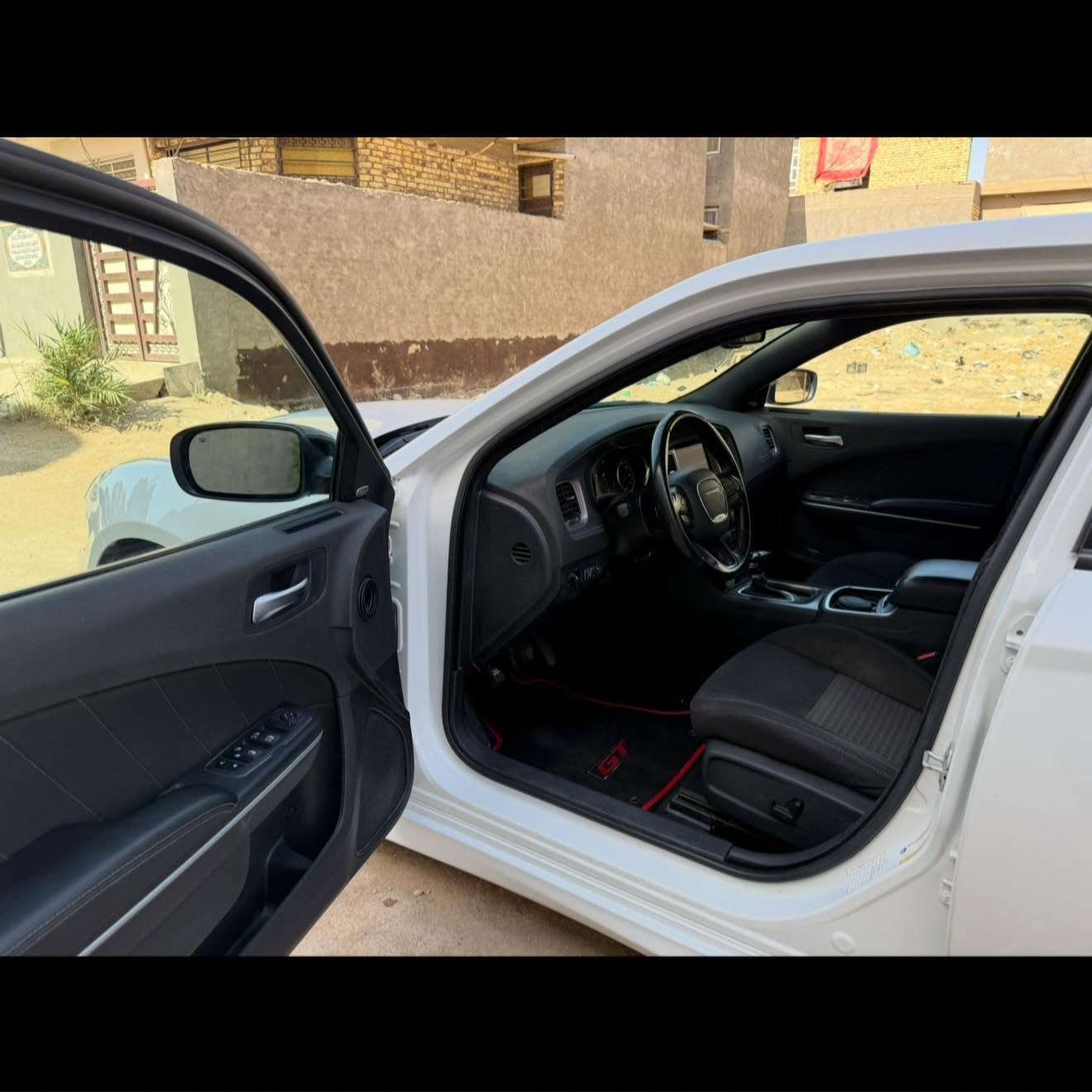 💙سلام عليكم💙
جارجر Gt لاست كول {2023} ☠️ 

محرك 6 سلندر 3600

السياره على وضع الشركه🤎

ملاحــضه (السياره كفاله عامـــه🤍)

كليـــــن تايــــتل🤍

السياره استخدام شخصي ما متعوبه

مواصفات👇🏻

مقاعد قماش

لون ابيض🤍

ويل ال23  معروف

شاشه كبيره

انضمت السبورت 

انضمت الشاشه كلها شغاله

تثبيت سرعه

معروفه مواصفات الجيتي دعاميات عراض

فتحه بل بنيد يكون شكل رياضي اكثر من الsxt

كرسي كهرباء 

عداد المسافه 90

حساسات ٤ للكامره

رقم اربيل اني رقمتها بيدي

السياره بسمي 

مختصر السياره اخت الزيرو

مكان السياره / بابــــل مركز المدينه

سعر السياره 💵 ((32)) الف 

ملاحظة الي ميعجبه السعر اكلب المنشور

الرقم /موجود واتساب اي استفسار 👇🏻

. ***********
