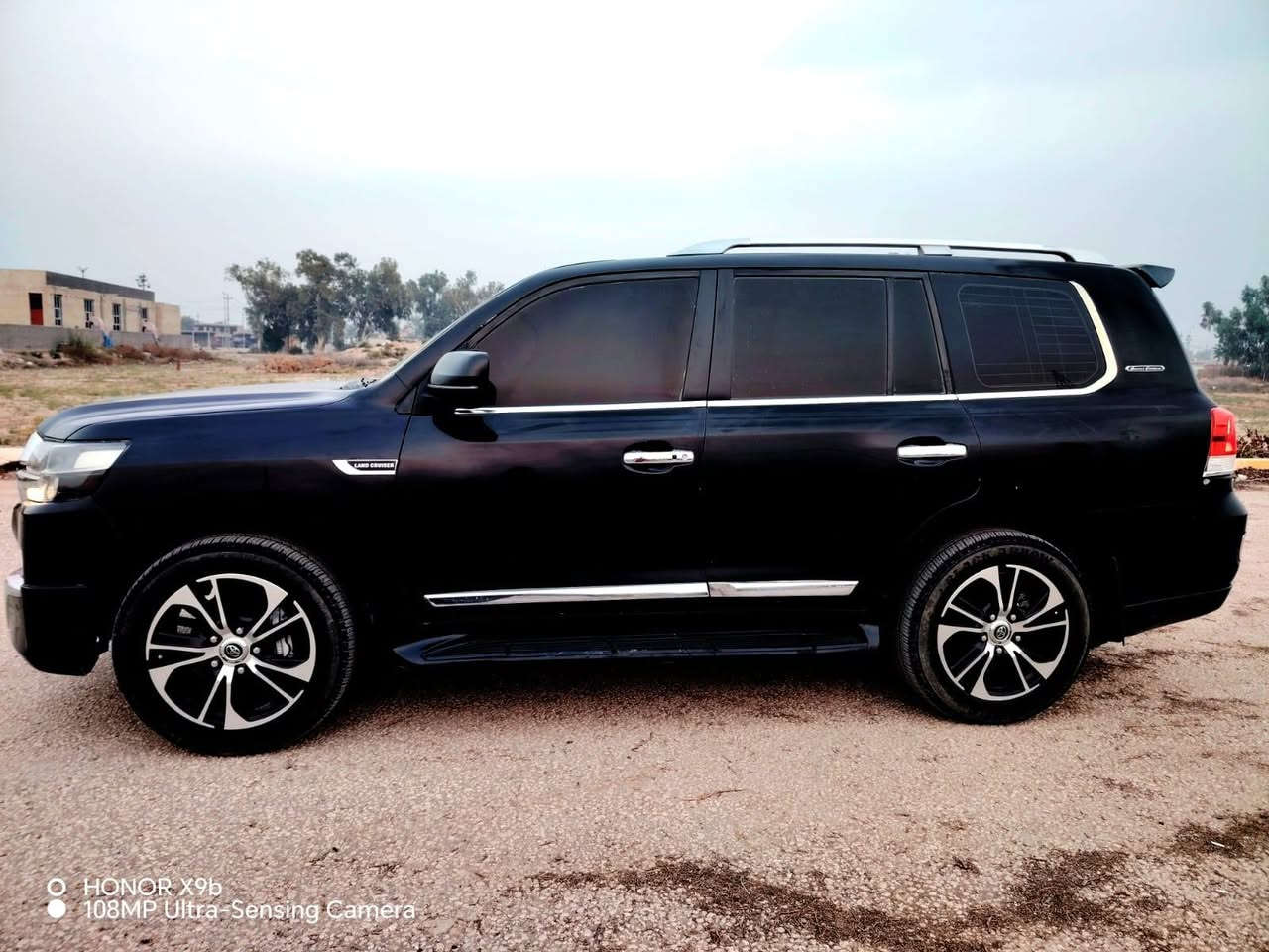 لاندكروزر 2012 محدث 21 السياره بغداد بسنه سياره متجايه ومحدثه 21 داخل وخارج تحديث اصلي لخم تاير محرك جير حداديه كله جديد الماكينه كفاله والقير السعر 250 بيع مستعجل***********
