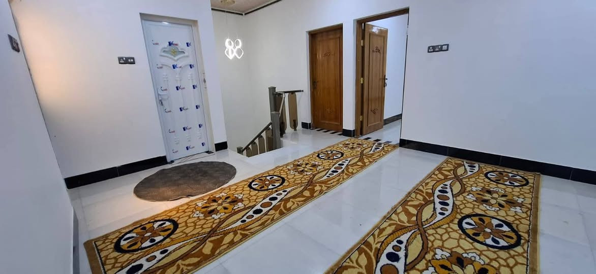 السلام عليكم
دار للبيع طابو ملك صرف عرصه

 مساحه 150متر

طابقين يحتوي ع4غرف منام وصالتين واستقبال وصحيات داخليه وخارجيه 

حديث بناء 2024

حي العسكري طلاع الحمزة شارع تبليط 10متر

السعر ب150 وبي مجال قليل  

تفاصيل اكثر اتصال برقم 

***********

سجاد
