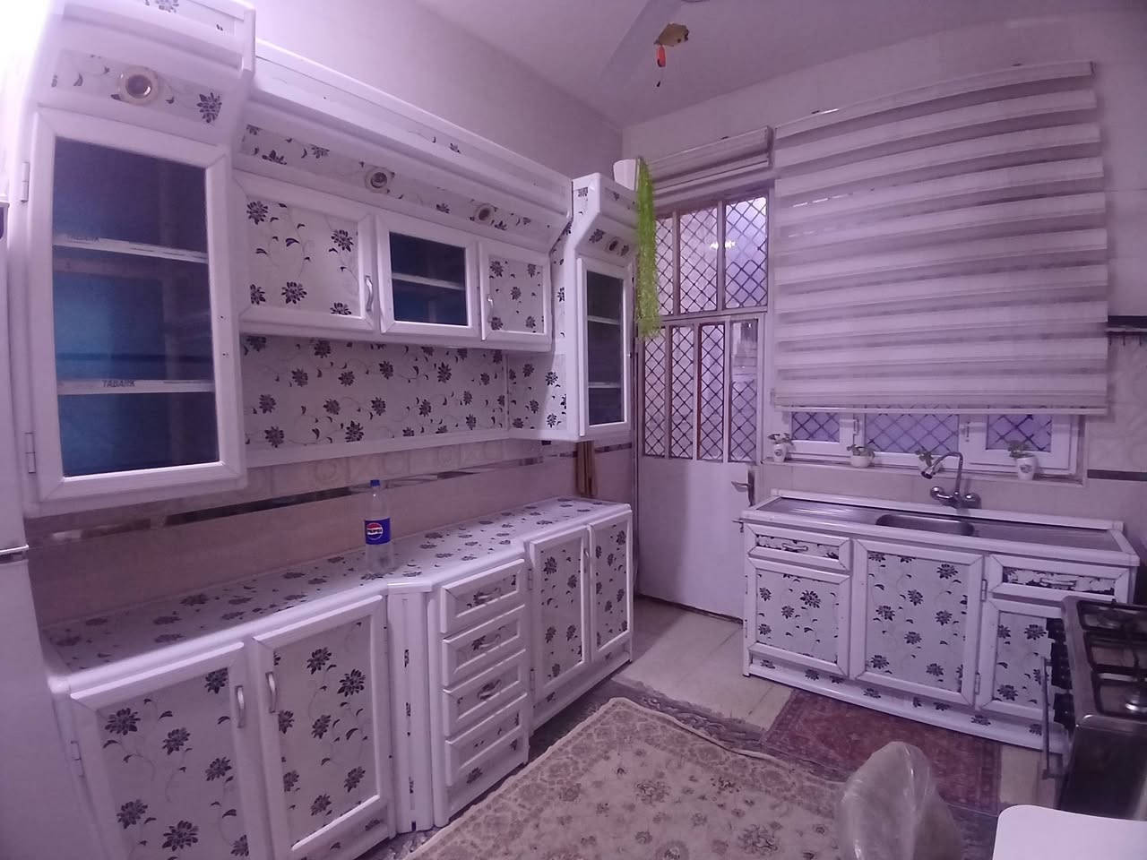 كاونتر المنيوم للبيع 
السعر ٤٠٠ الف 
***********
