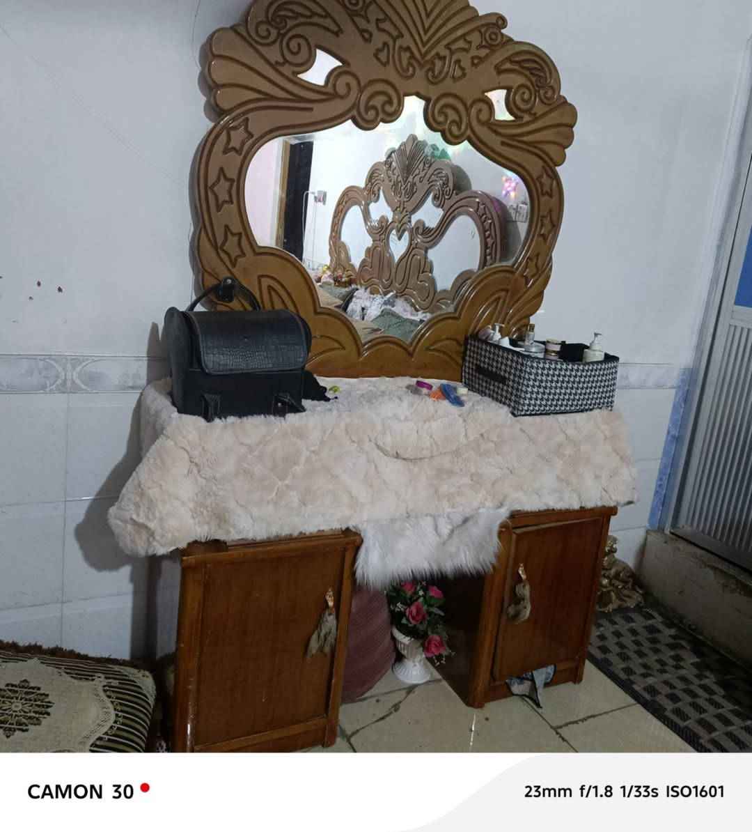 غرفه تسكام نجاره طابقين 550 بيع مستعجل شراي خاص
~~~~~~~~
وياكم مندوبه وهذا مصدر رزقي
العنده اثاث للبيع يدزه خاص ابيعه نفس اليوم


**إذا كنت صاحب هذا الإعلان وتريد حذفه لأي سبب، رجاءا أرسل رسالة إلى الدعم الفني**