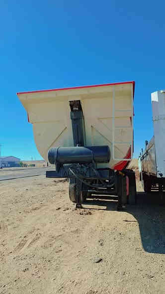 بسم الله الرحمن الرحيم 
النوع . عربانه . بودي قلاب تركي 3 محور دبل تاير 47طن 
حجم ايطارات . 22.5 . مجموعه جوبليس . دنكيل  امامي رفاع 
دناكير حجم 16 كبير  دنكيل مربع 
طخم تاير . جك جبير 
رقم دهوك . سنويه . تحويل مباشر 
عربانه . بدون كسر بدون خياس جاهز لل شغل 
السعر 125 . معا مجال . 
عنوان . معرض هوار . طريق دهوك موصل جمبور عميريه 
***********
***********
