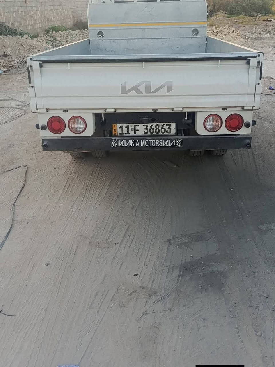 السلام عليكم.. للبيع كيا فحل 4000 موديل 2025، اللون أبيض. السيارة  جديدة وماشية 63 ألف كم.

السيارة مكفولة كفالة عامة عامة (صبغ، تعديل، نقص ميكانيكي كله مكفول).

العنوان: بابل - الحصوة

السعر: على الخاص للشراي .

رقم الهاتف: ***********
