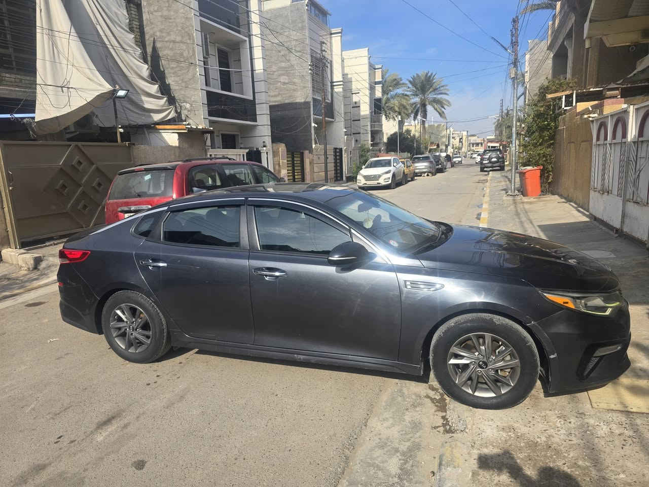 سلام عليكم اوبتما ٢٠٢٠ السياره جديده ماشيه ٦٩ ميل مشي حقيقي داخلهه جديد السياره شاشه كامره دواره رادار نقطيه عمياء تحديد مسار مكينه وكير شرط ممفتوحات السياره على ايد وحده السنويه لل٢٠٣١ هزه جديده بسمي تحويل ثاني يوم تخم تاير جديد ترايك وين متريد حادثهه كدامك فقط هاي القطعه صبغ بدون ايرباك بدون دواخل  السعر ١٤٨ وبيهه مجال بسيط اخوان رحمه لهلك لتقيسهه بلمكسرات للستفسار اتصل على رقم ***********
