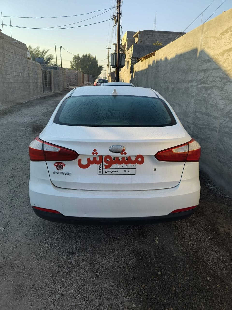 فورتي ٢٠١٥ السياره حادثها جاملغ امامي ومعمر نفسه يحتاجله بس رش صبغ السياره خير من اللهكير محرك تبريد صدر جديد دبلات جديد العنوان بغداد الحريه او بغداد سريع ابو غريب قرب جوهره العدنان ***********سعرها ١١٠ وبيها مجال حق الجيه
