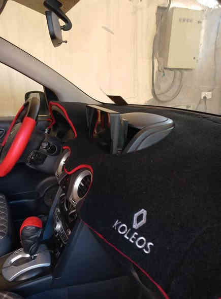 السلام عليكم..رينو كوليوس ٢٠١٣ للبيع ماشية ١٥٨ قابل للزيادة سيارة بلادية و بإسمي رقمها بغداد انكليزي و مكانها بغداد ..سيارة فور ويل  نظيفة و ترايها وين ما تحب ..كير و مكينة و تبريد و تدفئة كلها ممتازة..ابدل دهنها بالشركة للمحرك و الكير و مع الصور يوجد السونار و آخر فحص كامل من الشركة   السعر،المطلوب ٩٠ ورقة و بيها مجال ...للاتصال ***********
