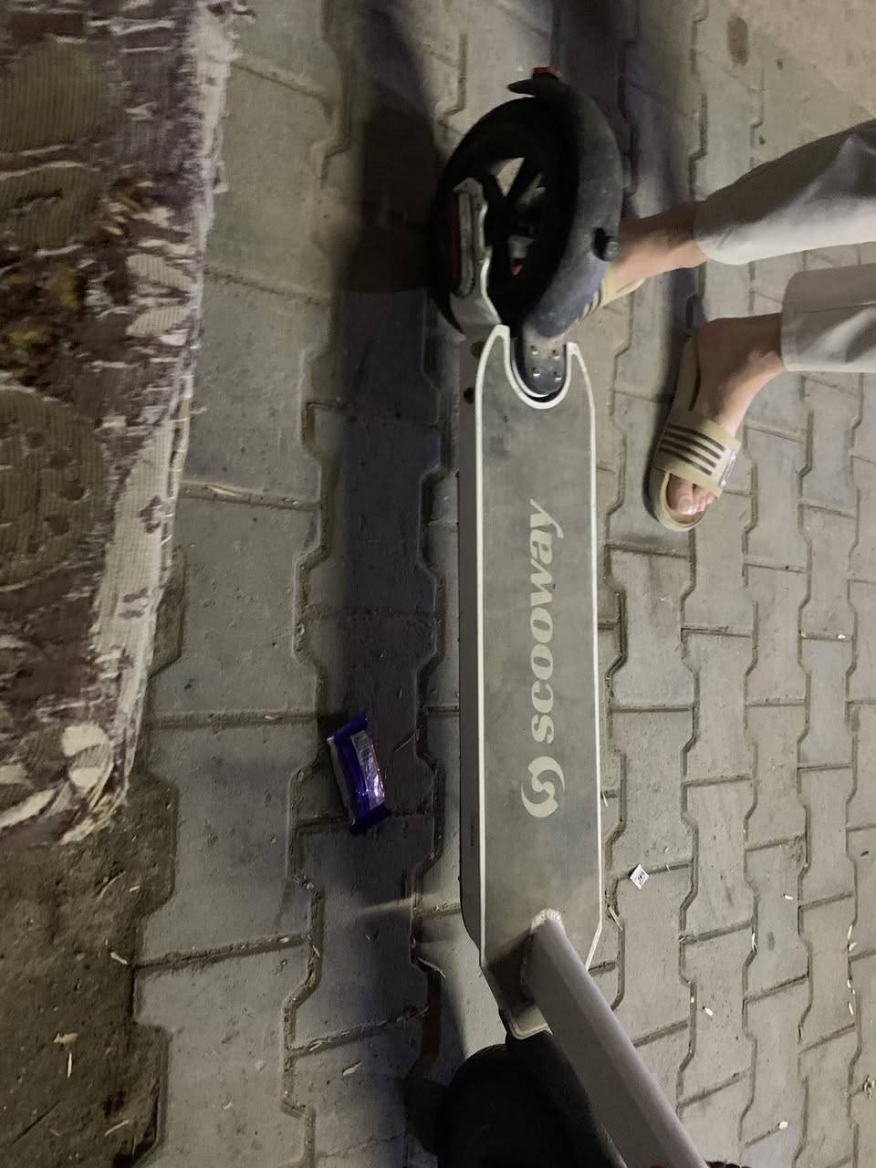 سلام عليكم سكوتر اللبيع بي نقص يده السعر 160 العنوان البصره ***********
