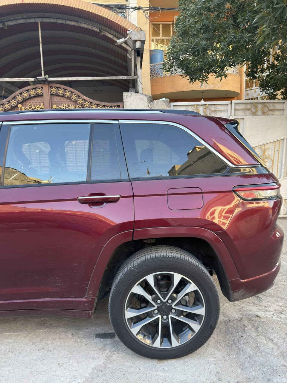 للبيع كراند شيروكي اوفرلاند 23 ماشية 24 الف ثلاث قطع مصبوغه رقم بغداد انگليزي بأسمي تحويل ثاني يوم
 34500 وبيها مجال للطيبين للاستفسار الاتصال 
*********** مكاني بغداد
