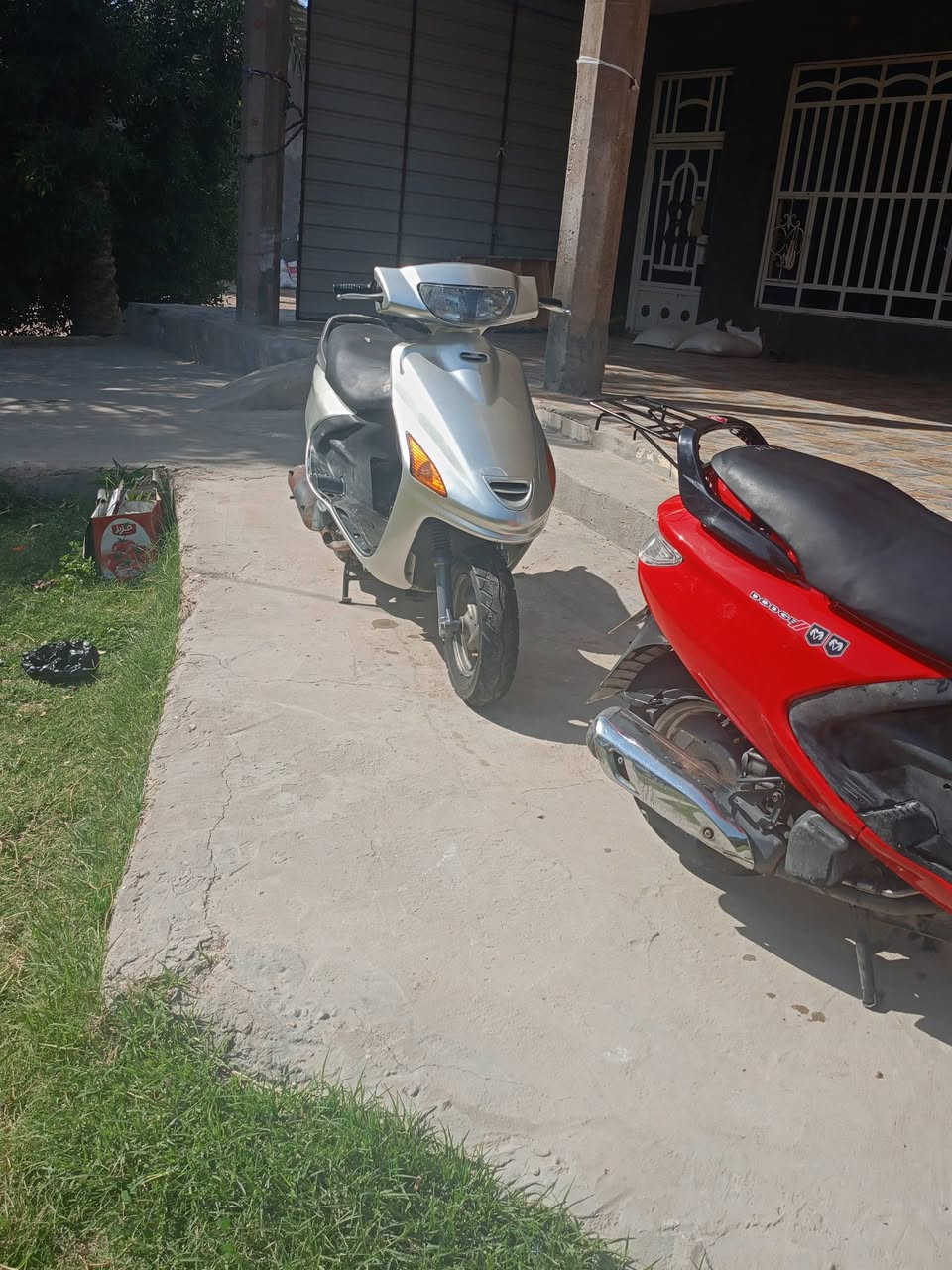 السلام عليكم دراجات فراشة للبيع حاويه ثنينهن المكان بابل شوملي للاستفسار اتصل على الرقم ***********
