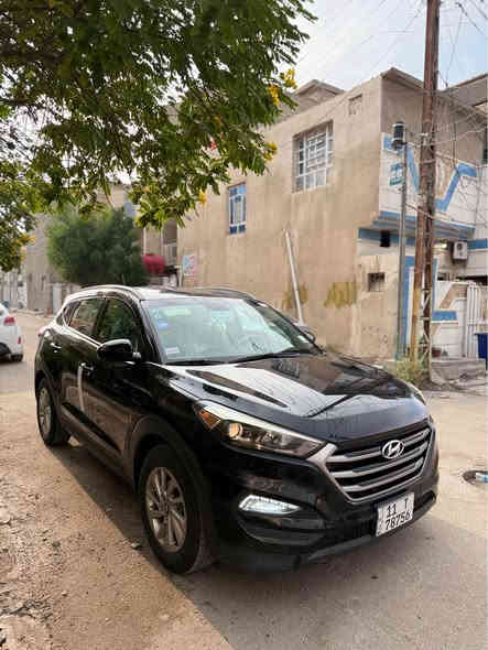 سلام عليكم هونداي توسان2017 

     حادثه قطعيتن بابتين فقط  وشواصي ولغود كفاله 
السياره جديده جديده على آخر حبايه حتى نقص مابيه.  ولسياره نص فول حتى شاشات   ومنظومه لايت كامله ولسياره كامله مكمله من كول النواحي والكير. والمحرك والصدر والتبريد كفاله حتى من الفتح ولسياره باسمنه تحويل ثاني يوم ولسياره  رقم بغداد الإنكليزي تحويل جديد  ولسياره تخم تاير ويل كب ولسياره مكانه بغداد الامين الثانيه وسعره ب139 وبيه مجال شي قليل *********** مؤمل حسين Colombo
