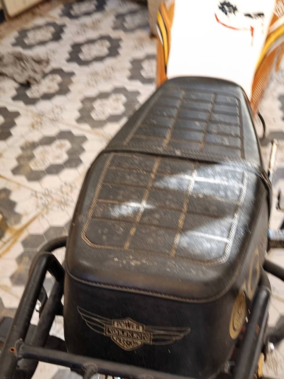 سلام عليكم دراجه سولنك ضاقطه وزنجيل
الدراجه نضيفه
دراجه كاعده.  نصبتهه. حلوههه
للبيع 700   وبيهه مجال شي بصيط
تقاطع القدس 🙃
***********
