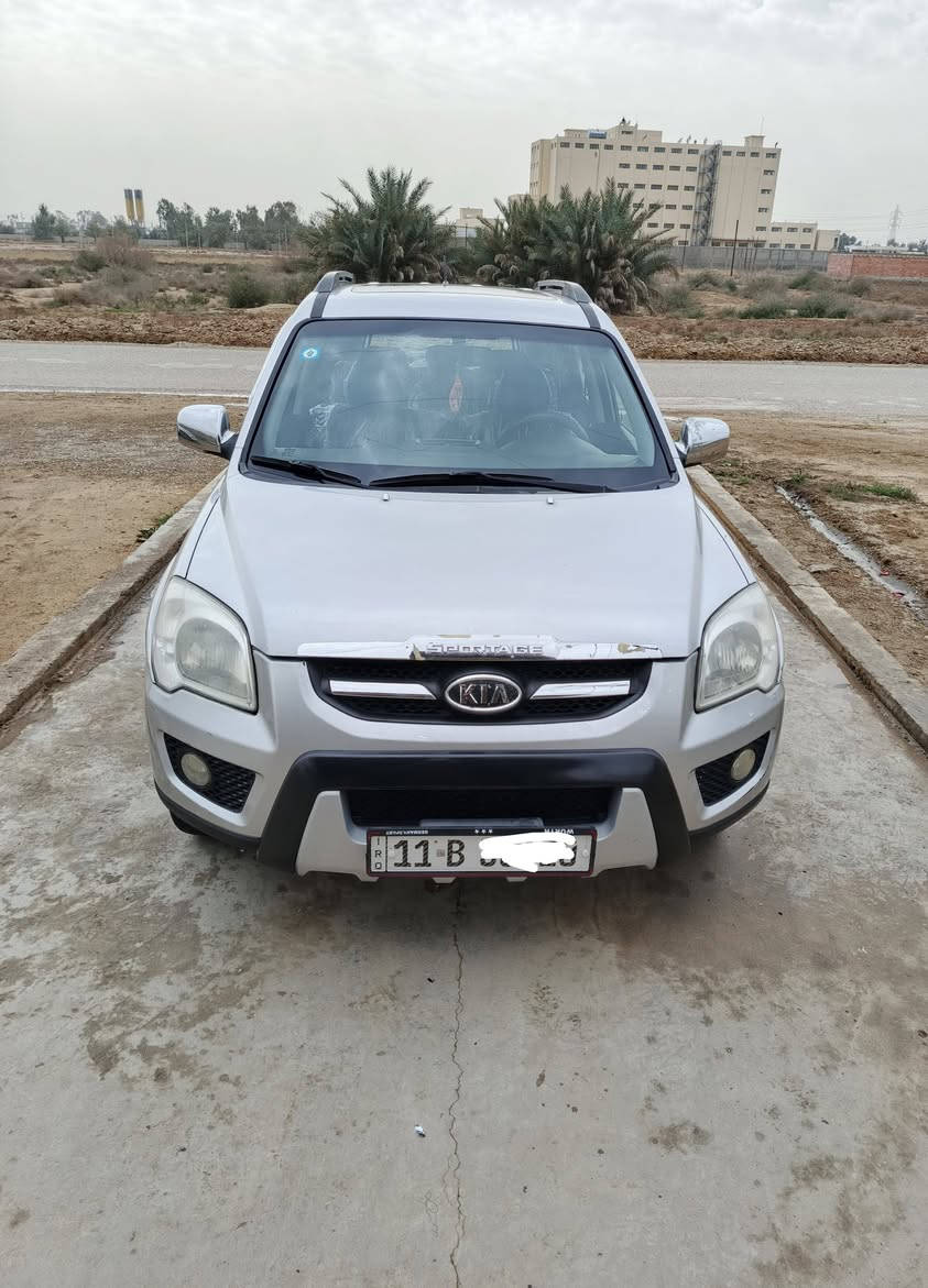 السلام عليكم
سبورتج 2009 خليجي رقم بغداد الدولي فول مواصفات TLX
واحد على واحد مكفول كفاله عامه حتى من البارد سونار موجود 
مكينة 2000 سياره جديده سعره 127 وبيه مجال مكان ديالى بعقوبة الاتصال *********** غير متواجد عل نت
