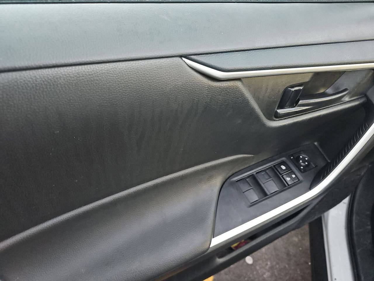 السلام عليكم تيوتا رافور موديل 2024 للبيع في الحرة


**إذا كنت صاحب هذا الإعلان وتريد حذفه لأي سبب، رجاءا أرسل رسالة إلى الدعم الفني**