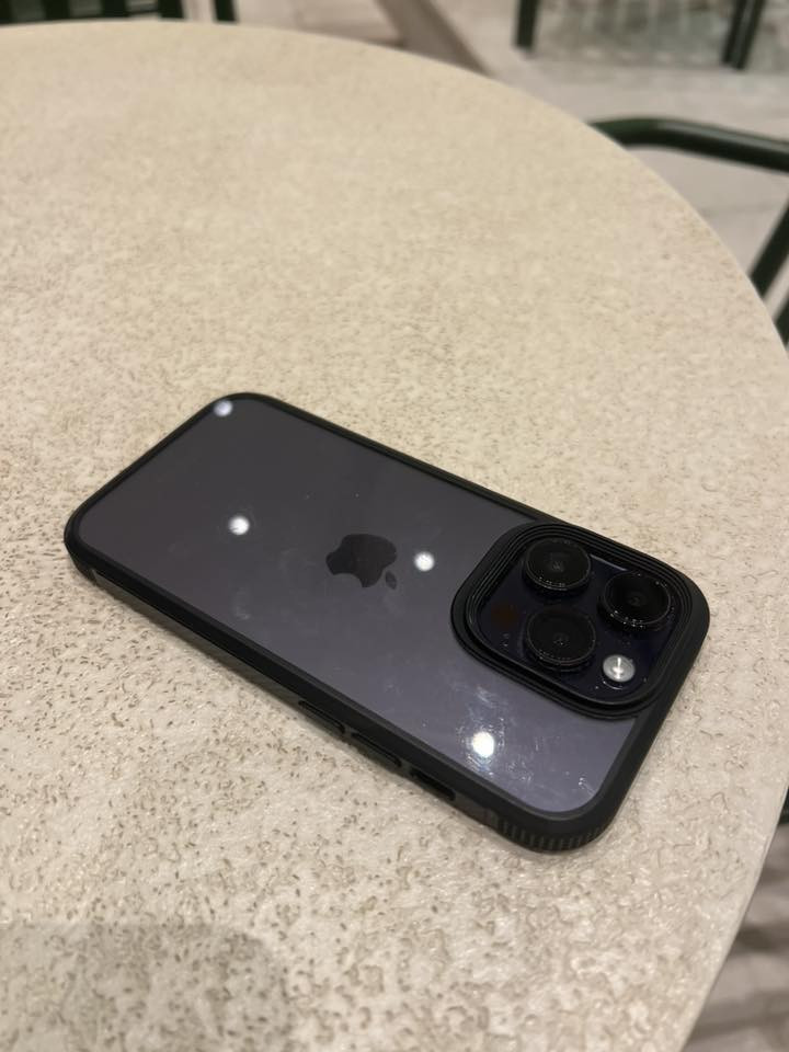 السلام عليكم
ايفون ١٤ برو
ذ٢٥٦
بطارية ٧٧
الجهاز شرق اوسط
مبدل شاشة تفصيخ تقره مستخدم بالاعدادات
باكيته وكيبله الاصلي كله موجود

بي مشكلة الجهاز السماعة مال الاتصال واكفة
والكامرة الامامية واكفة
فيس اي دي شغال

السعر ٤٠٠ بي مجال جداً بسيط
مكاني بغداد الكرادة

***********
