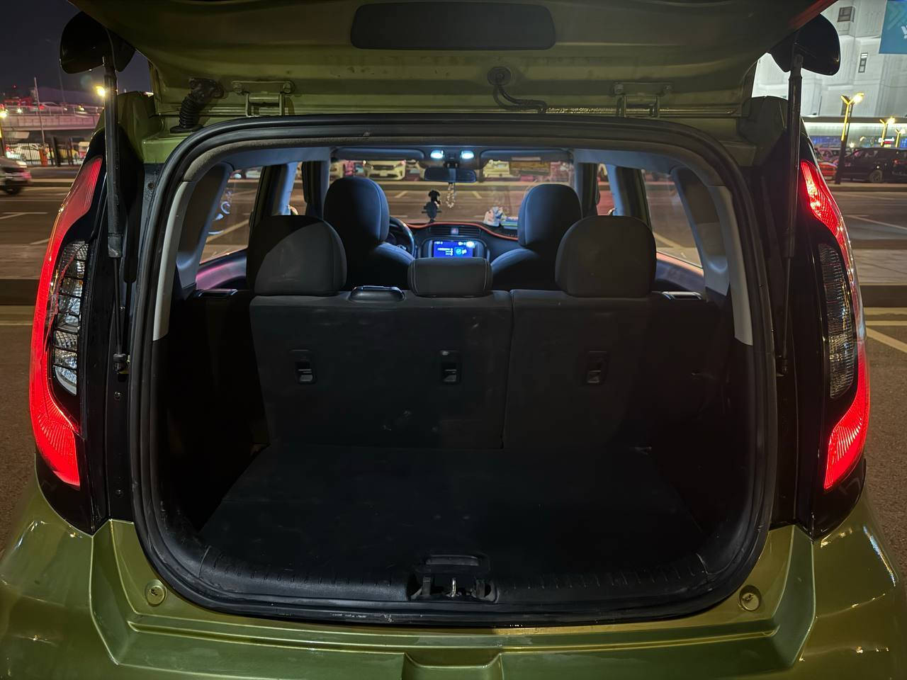 كيا صول 2016 
وارد امريكي ضربتها جنطة
محرك 1600 GDI 
سيارة نظيفة جدا 
للسعر او للاستفسار اكثر 
***********
