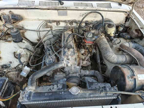 بيكم للبيع موديل 90 رقم بابل دولي تحويل مباشر مصفره غرامات وهزه جديده محرك ثري واي محرك وكير بالجيس كهرباء كلها شغاله تخم تاير  مصبوغه عام بدون حادث السعر 38 وبيها مجال ***********
