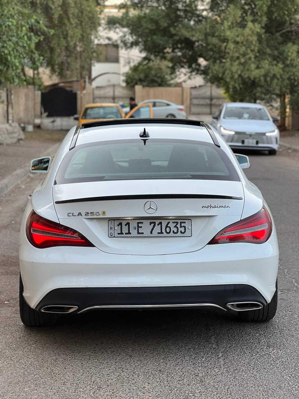 السلام عليكم
مارسيدس CLA 250  2019 وارد امريكي محرك 2000 تيربو  فول مواصفات 1/1 رقم بغداد بأسمي 
ماشيه 92 الف كيلو  بالميل 58 الف 
اقتصاديه كلش بصرف البانزين وعزمها كلش قوي
بيها صبغ جاملغ وربع البنيد ونص الباب الخلفيه 
صور الحادث مرفقه
سعر السياره 174 ورقه وقابل لتفاوض
مكان السيارة بغداد الصليخ 
***********
***********
