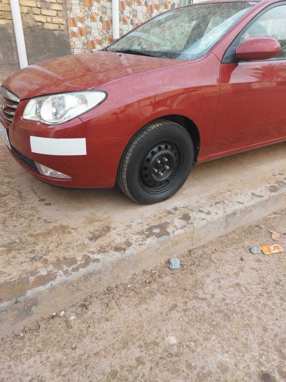 ألنترا للبيع موديل 2010 السياره ماشيه 130 العنوان ميسان السياره جاهزه من كلشي فقط شي بارد السعر 123 للإستفسار الاتصال ***********
