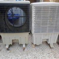 ٣ كونفيرات • ٢ كبار • واحدة وسط