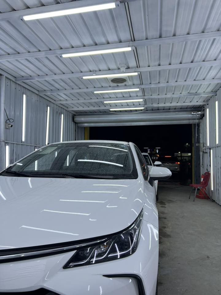 سلام عليكم 
كورلا هايبرد 2025 (HEV)
ماشيه ٤ الف 
مكفوله كفاله عامه
فول موصفات ماعده الكرسي كهربائي ⚡️ 
مكان السياره بغداد -الرساله 
للستفسار ***********
