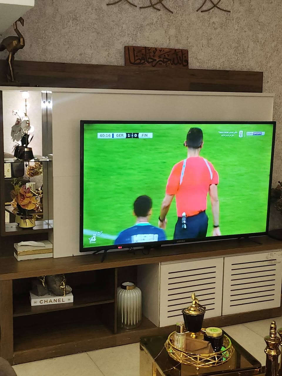 بوفيات خشب موديل حديث من الجشعمي للاثاث نظافه فول
السعر للقطعه ٤٠٠ الف مجال بسيط
للاستفسار ***********
