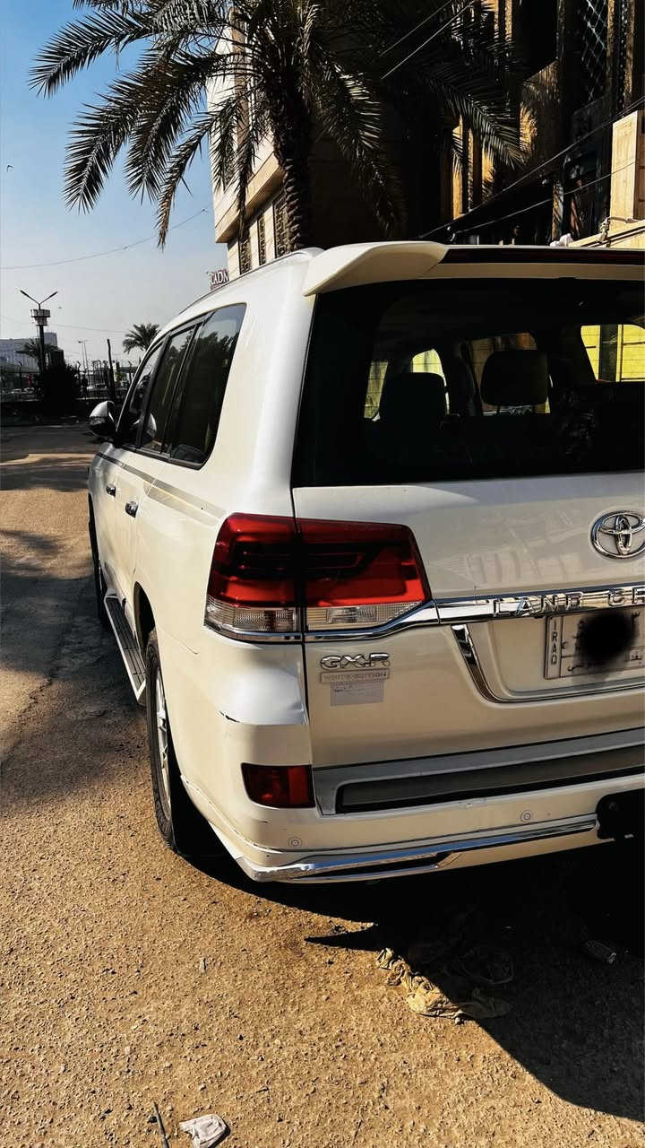 للبيع | تويوتا لاندكروزر 2018 -
SAS
V6
• الموديل: 2018
• المحرك: 6 سلندر V6 - 4.0
• الممشى: 127,000 كم
• الرقم: بغداد
• الحالة: ممتازة جدًا
• الصبغ: صبغ خفيف جدًا
(فقط لغد جاملغ امامي )
• الفحص: مكينة + كير + شاصي تمام
• السيارة نظيفة، استخدام
شخصي، جاهزة للفحص
السعر المطلوب: 53,000
ما للجادين فقط.
***********
