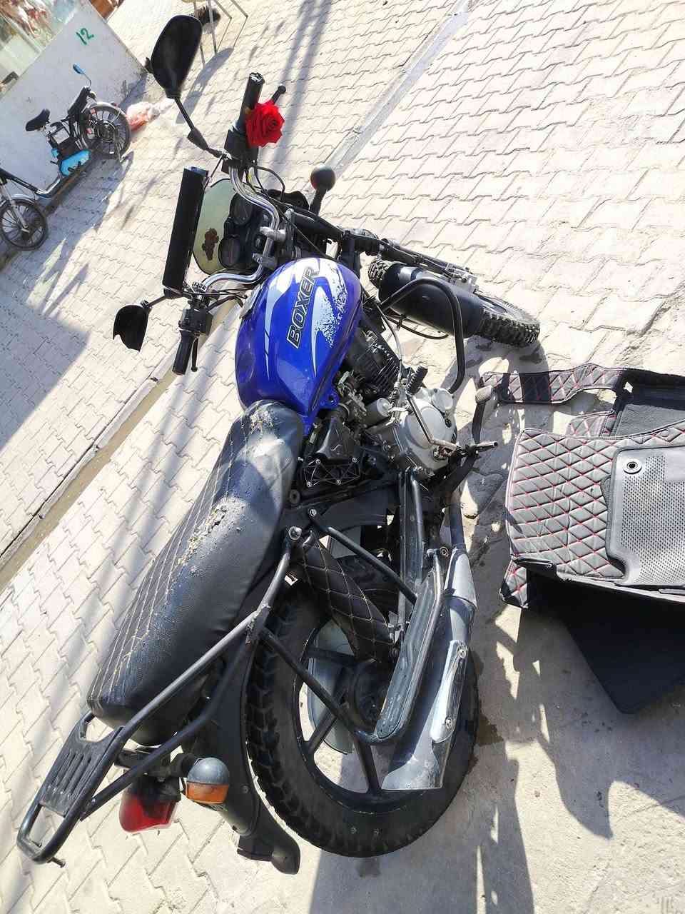 دراجه بوكسر للبيع موديل ٢٠٢٢ ماشي 546900 الي يريد اتصال فقط على رقم هاتف ***********
