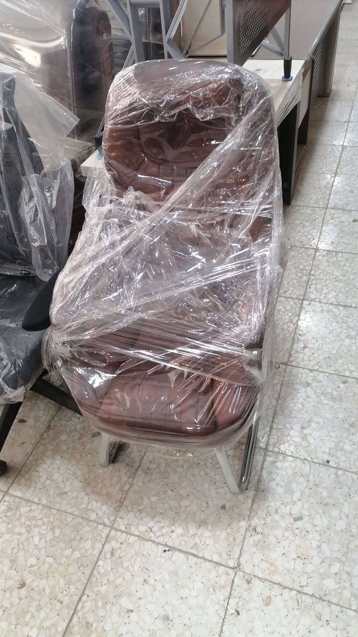 ٢ كراسي جلد مكتبي جديد ٢٣٠ الف للتوصل ***********
واكو غراض اخر
