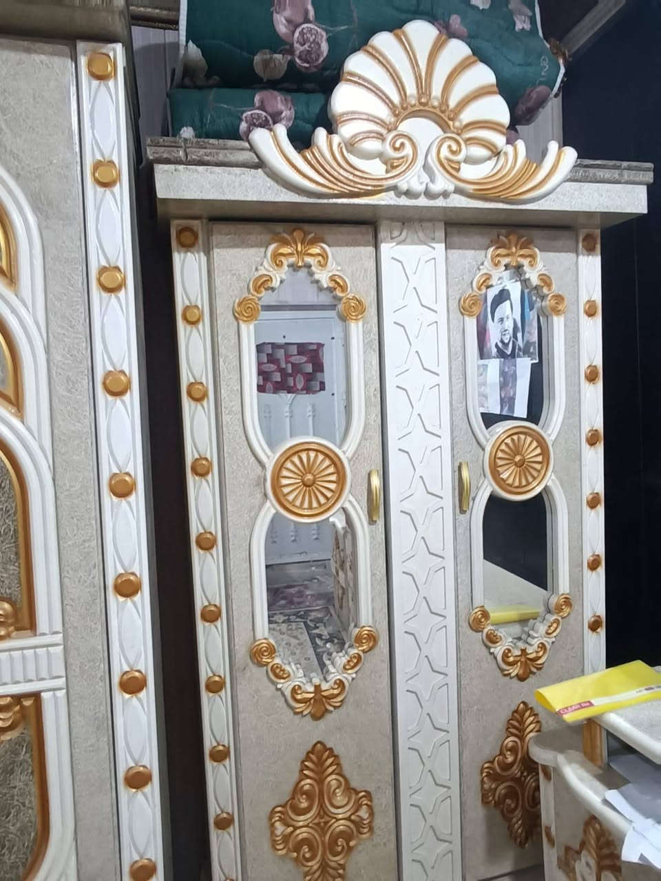 السلام عليكم غرفة نوم  اخت الجديد سعرهه ٨٥٠الف وبيهه مجال قليل للشراي ذي قار مركز للتواصل ***********
