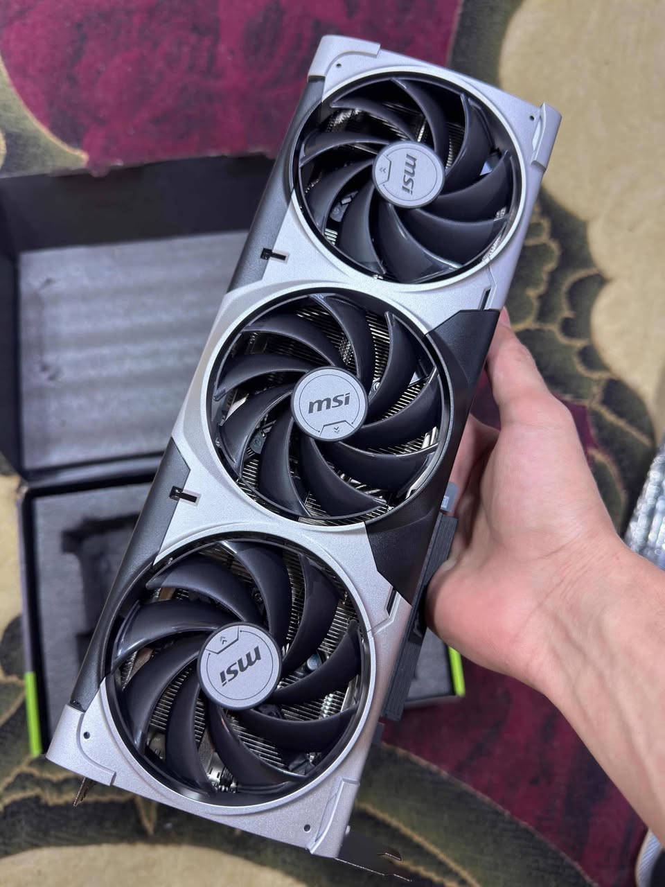 جديد لوك سعر مليون ونص وبي مجال بسيط للشراي للتواصل على الرقم
*********** واتس اب فقط
