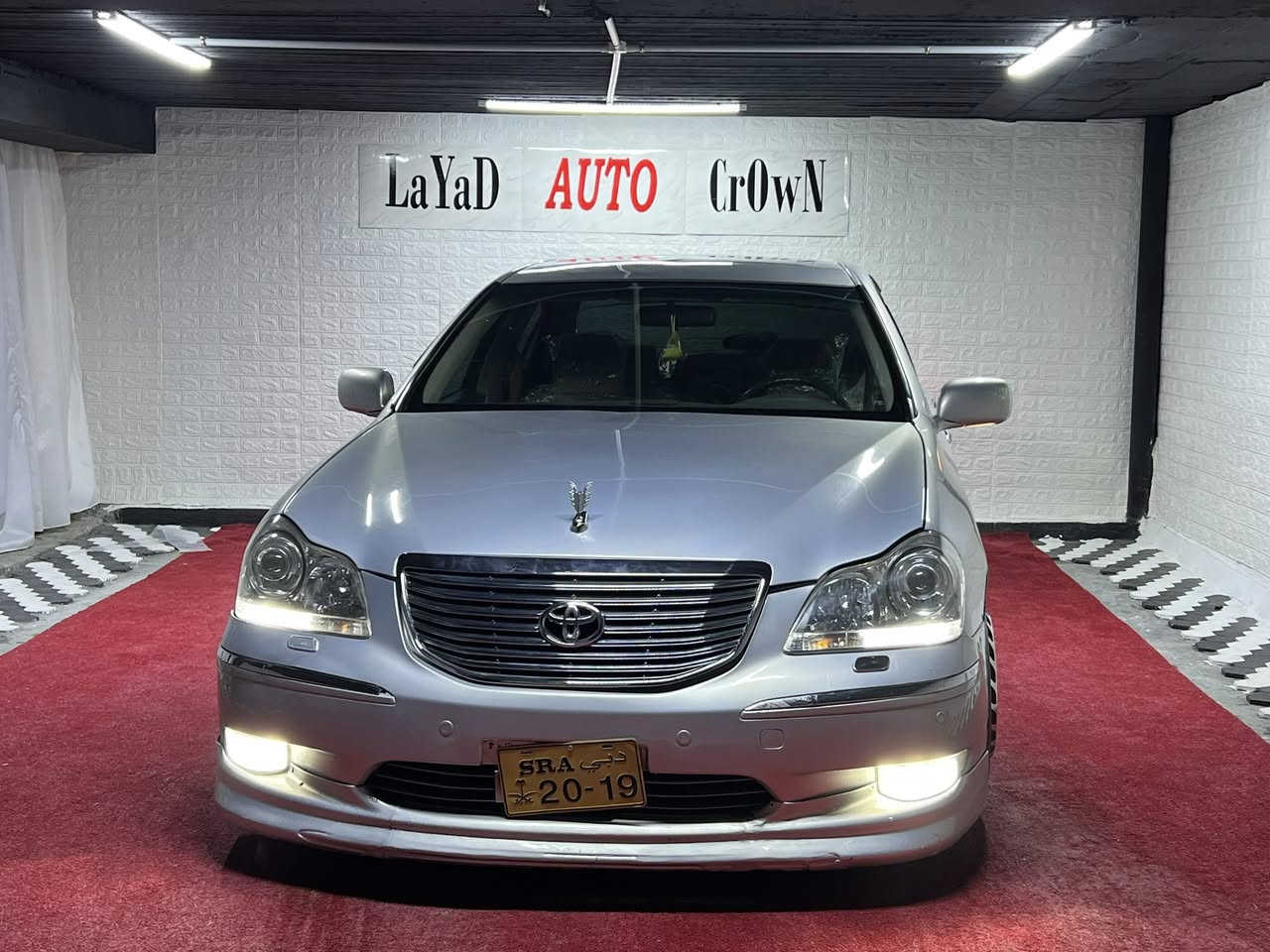 MAJESTA 2005  بڕاوە 
ژم:***********
‎بە ناوی خوای گەورە سەرەتا بۆ مەسرف پرسیار مەکە تیای نیە غەیری لەمسی شاشەکەی کە ئیش ناکا بۆ هیچی تر پرسیار مەکە 
‎مواسەفات ٥ دوگمەیە  
Absبیلاد بە شەرتت
‎گێڕوو مەکینەو کارەبایی بە شەرتی ١٠ فیتەر‎
٥ بەسمە   ھەر ٤ کوشن کارەبا  سەلاجە ٦ سیدی و دیڤیدیGPS کامێرا سوکان کارەباو خەزن  ٣ پەردەی بیلاد
‎لایتی ناوچەی کوێر واتە لەگەڵ سوڕانی سوکان لایتەکانی دەسوڕێت دەبڵەکانی ھەواویە ئیش دەکات بەشەرت بە دڵی خۆت بەرزی و نزمی پێ بکە سنوق شەفت  گێڕ عادی و تۆماتیک سەیارەکە ٢٥٠ی مەسروفی تێدا نیە ٤ تایەو ویلی سێلی  ئەو مواسەفاتانەی باسم کرد ھەر ھەمووی ئیشی نەکرد سەیارەکە بە بەلاش بەرە لە ڕەسمەکان جوانتر نەبوو مەسرەفی ڕێت عایدی من یەک گڵۆپ لەناو داشبول پێ نیە سەیارەکەبیانوو بڕەبەس
ژم:***********
 
‎
