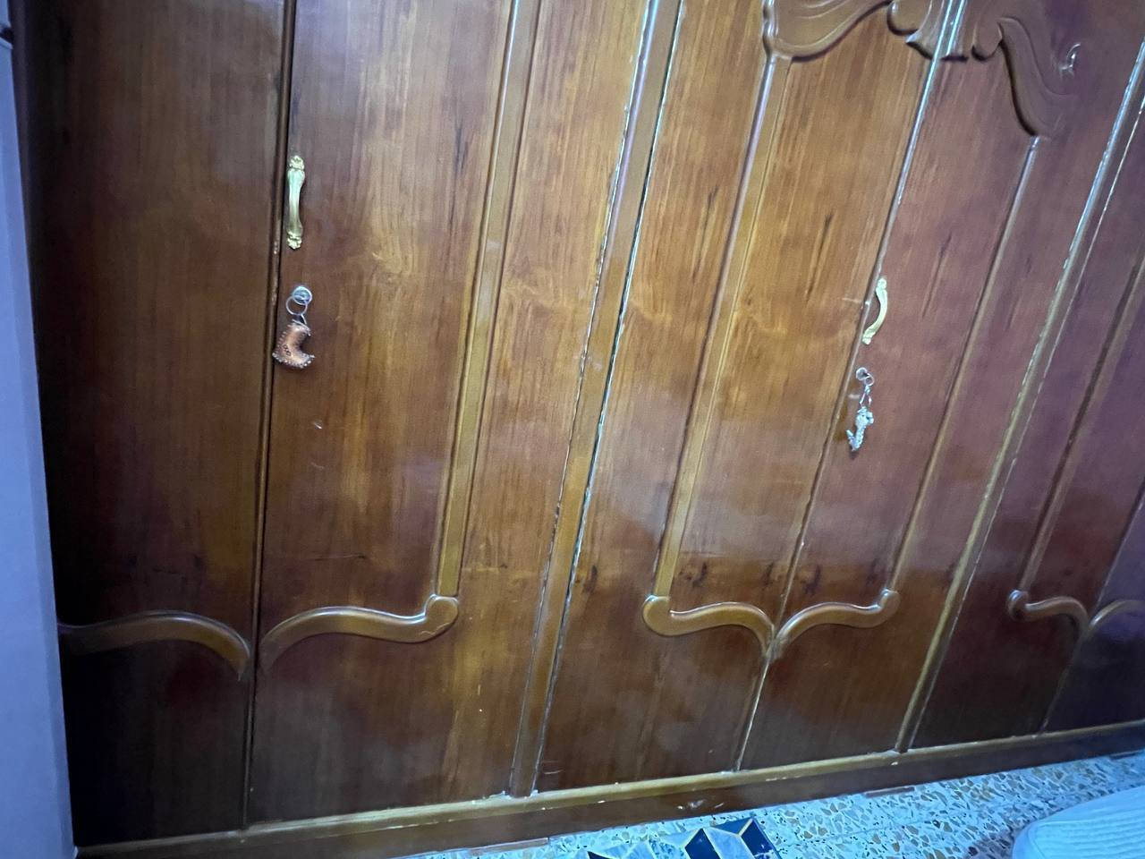 غراض للبيع 
ميز نظد نجاره ب 150 
كنتور نظيف جديد ب 250 وبيه مجال 
تنور ب 50 
مجمده نظيفه جديده ب500 
كاونتر نظيف جديد بمليون و100


**إذا كنت صاحب هذا الإعلان وتريد حذفه لأي سبب، رجاءا أرسل رسالة إلى الدعم الفني**