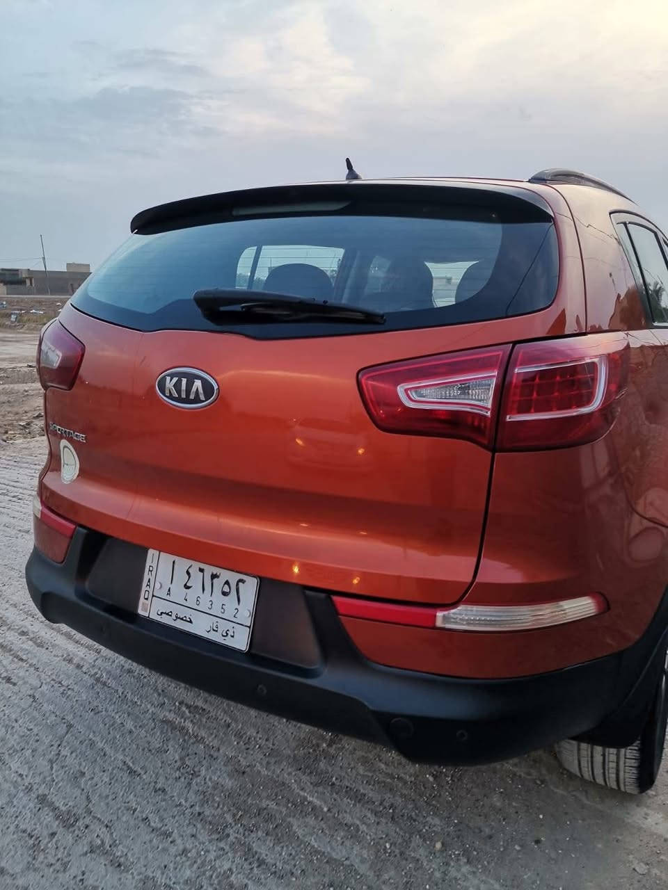 سبورتج خليجيه ٢٠١٢ كفاله عامه من كلشي ماشيه ١٦٢رقم ذي قار دولي بسمي  مكيينه ٢٠٠٠ دواخل بيجي كامره دواره شاشه اي باد حساسات خلفيه اماميه حداده تخم تاير سيارهجاهزه من كلشي شرط المداور عقد مروري وليس مكاتبه سعرها ١٤٥$ وبيها مجال رقم ***********
