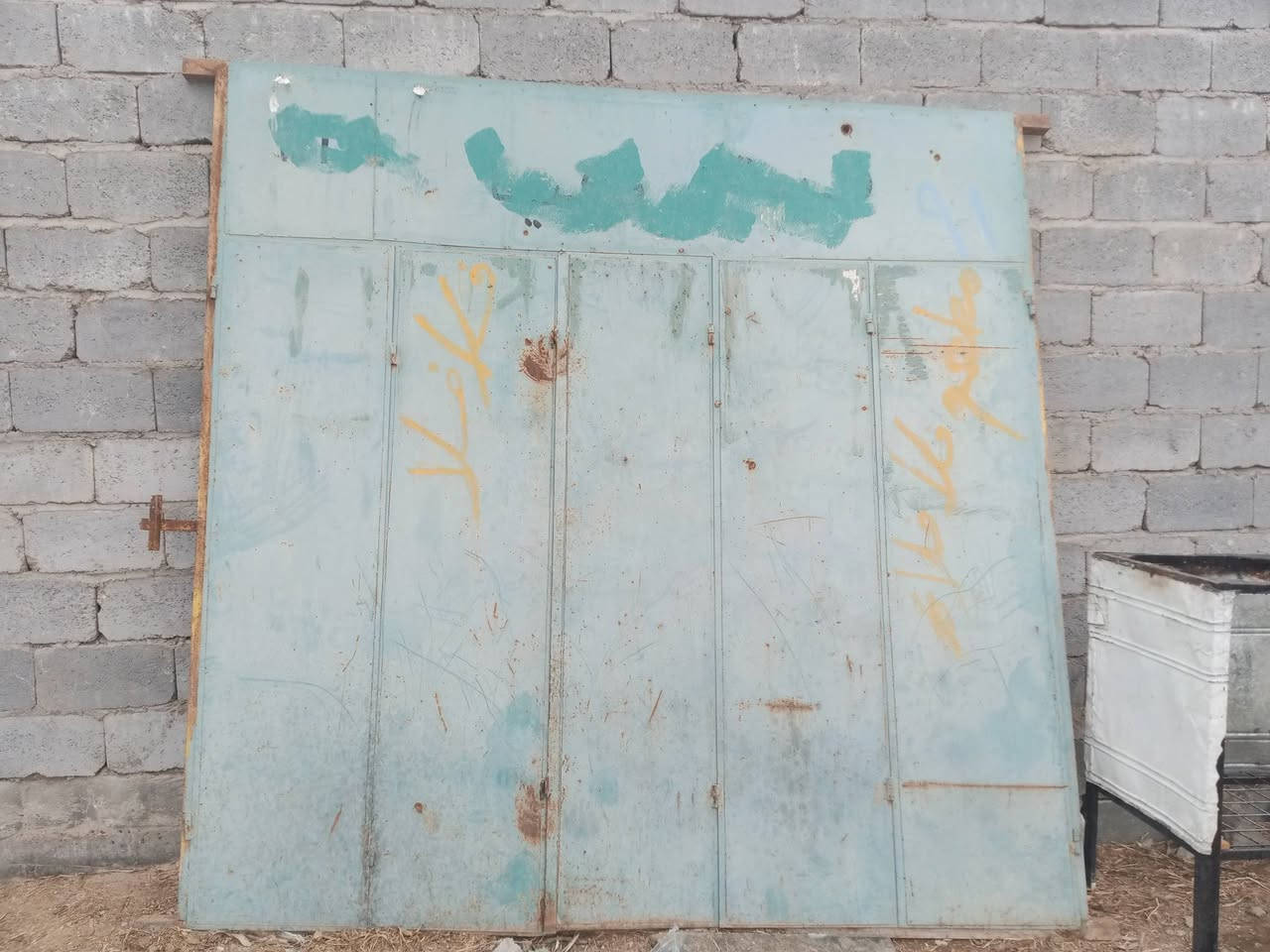 باب للبيع الارتفاع مترتين ونص والعرض مترتين ونص السعر 500 وبي مجال مقابيل سوق ابو طارق مكانه.


**إذا كنت صاحب هذا الإعلان وتريد حذفه لأي سبب، رجاءا أرسل رسالة إلى الدعم الفني**