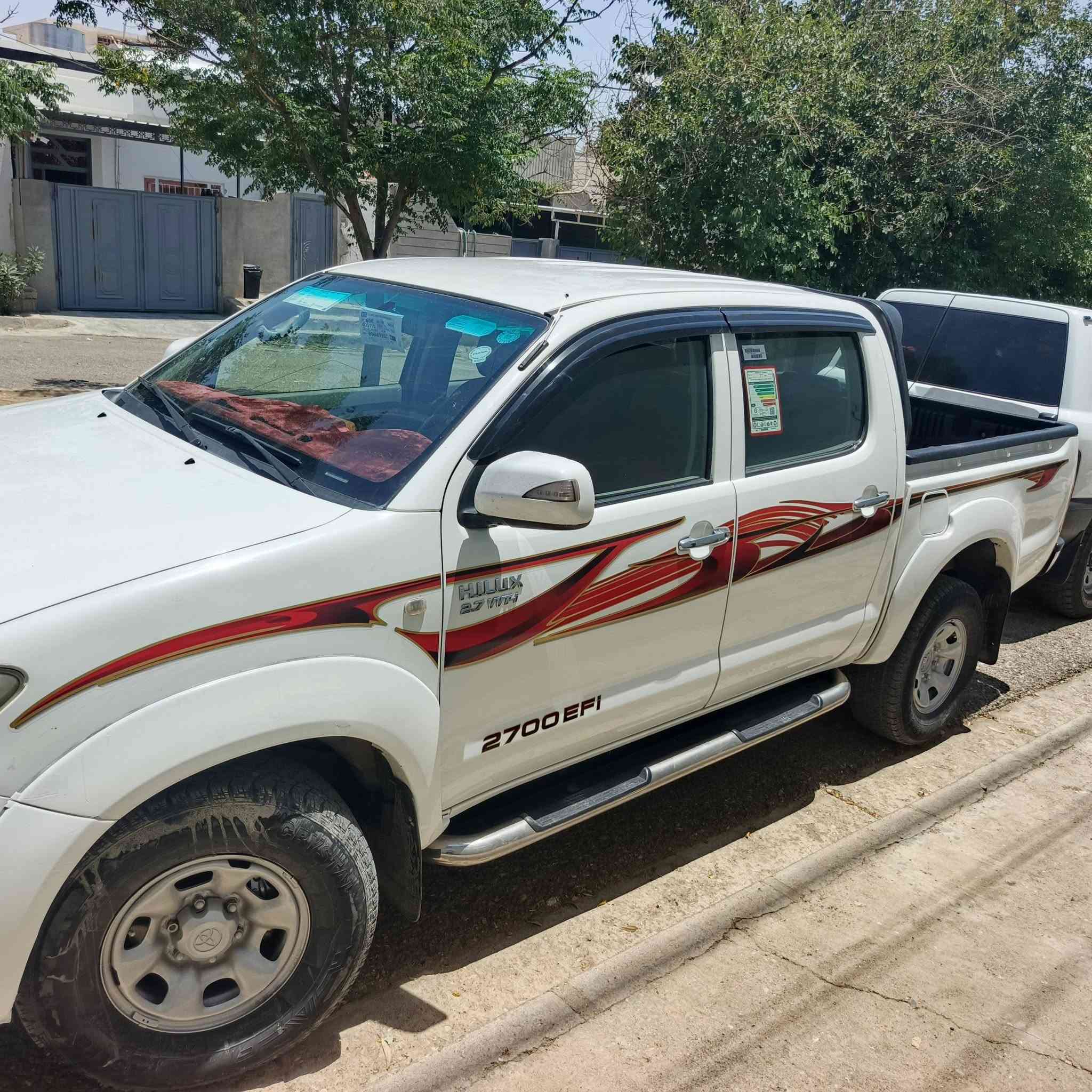 مەرزیە2006بێ بۆیاخ بێ ساردسەنەوی چوارپێنج مانگە بەسەرچوە فول مواسەفات نرخی 145معامەلە ***********.***********
