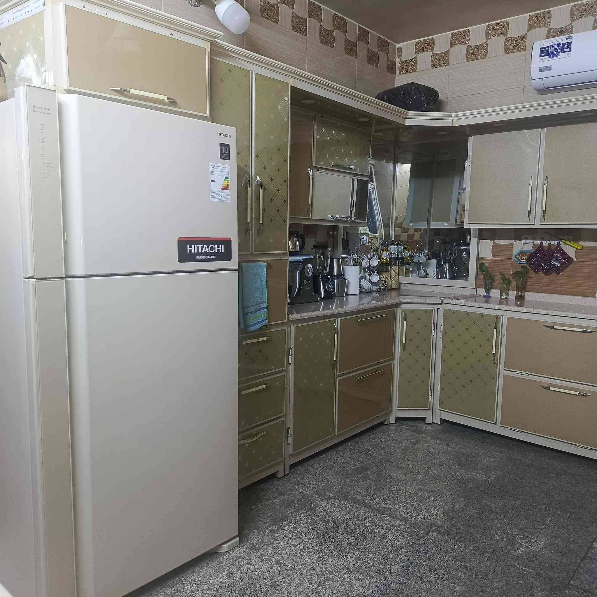 سلام عليكم كاونتر جديد غرض البيع الانتقال السعر مليونين ونص مع الثلاجه


**إذا كنت صاحب هذا الإعلان وتريد حذفه لأي سبب، رجاءا أرسل رسالة إلى الدعم الفني**