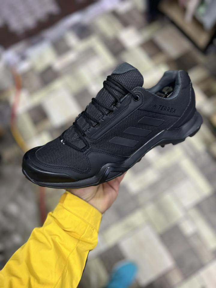 تريكس
بالة اصلي
قياس 44
توصيل جميع محافظات 
واتساب
***********
