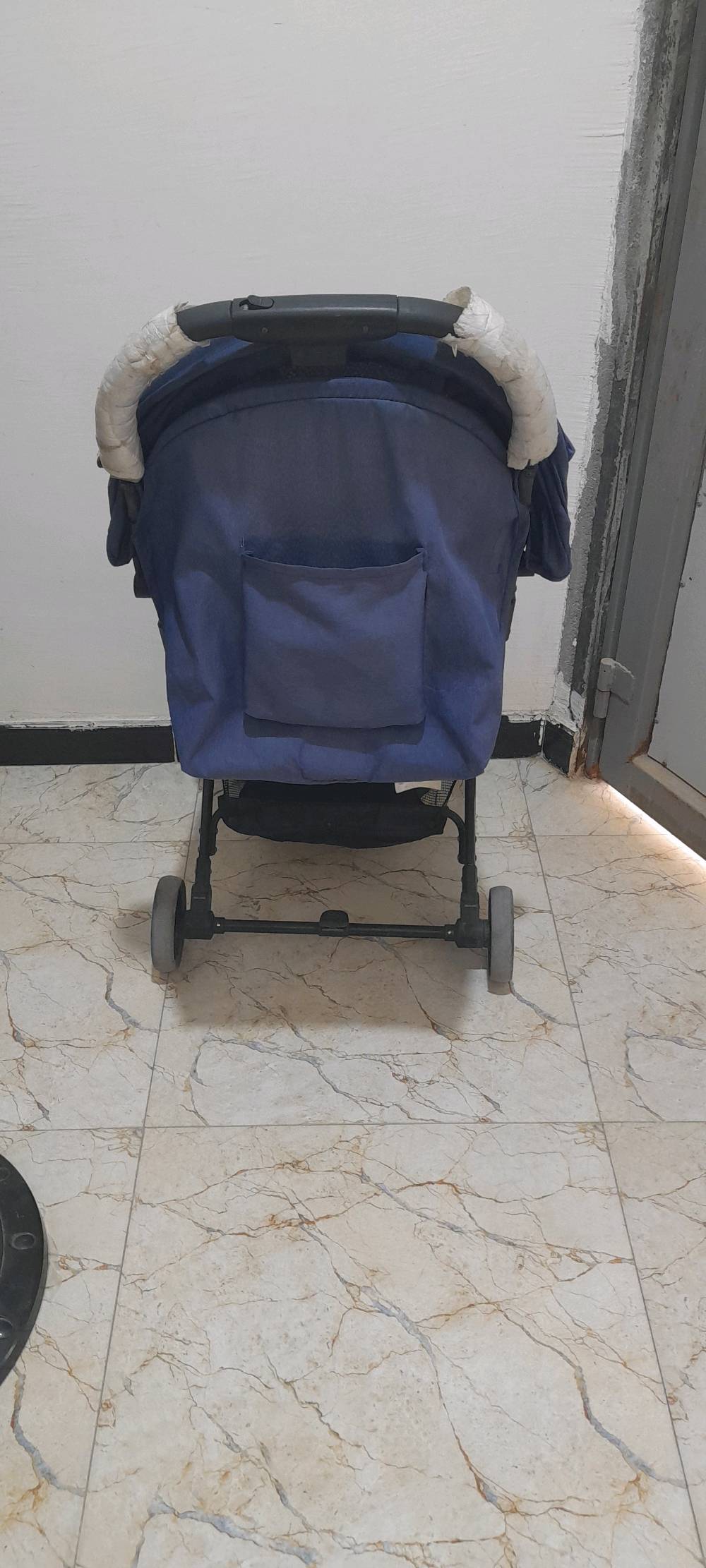 عرباين أطفال للبيع
وين مكانك بالضبط من أي منطقة بالعراق حتى المشتري يعرف الاستلام؟: 
البصره ابي الخصيب
السعر شكد نهائي لو بعده قابل للتفاوض؟: 
٢٥٠٠٠