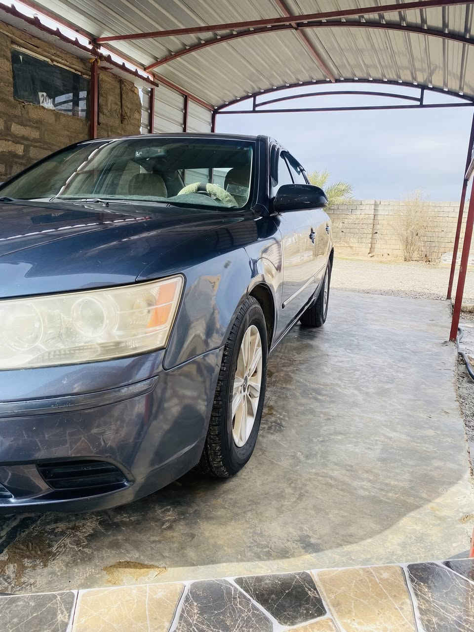 السلام عليكم
سوناتا موديل 2009 وارد امريكي 
محرك 2400 دوش 
صدر جديد 
تايرات جدد 
باتري جديد 
ماشية 143 
الضرر بيها شخط بصفحة السايق ومصبوغة الصفحة  + البونيد مرشوش للجمالية  بدون دواخل السيارة
كير شرط 
محرك شرط لا بخار لا صوت لا صرف 
تبريد ثلج 
تدفئة 
السعر 112 وبيها مجال 
مكاني البوطعمة 
***********
