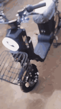 دراجة R9 بيع او مراوس 
استخدام 15 يوم فقط
 5 بطاريات 
إشارة لكزز 
دبل سويج ودبل بصمه 
حلوه وبعدها جديده احلا من الصور بهواي 
بريك هايدروليك 
مكاني بابل القاسم 
***********
