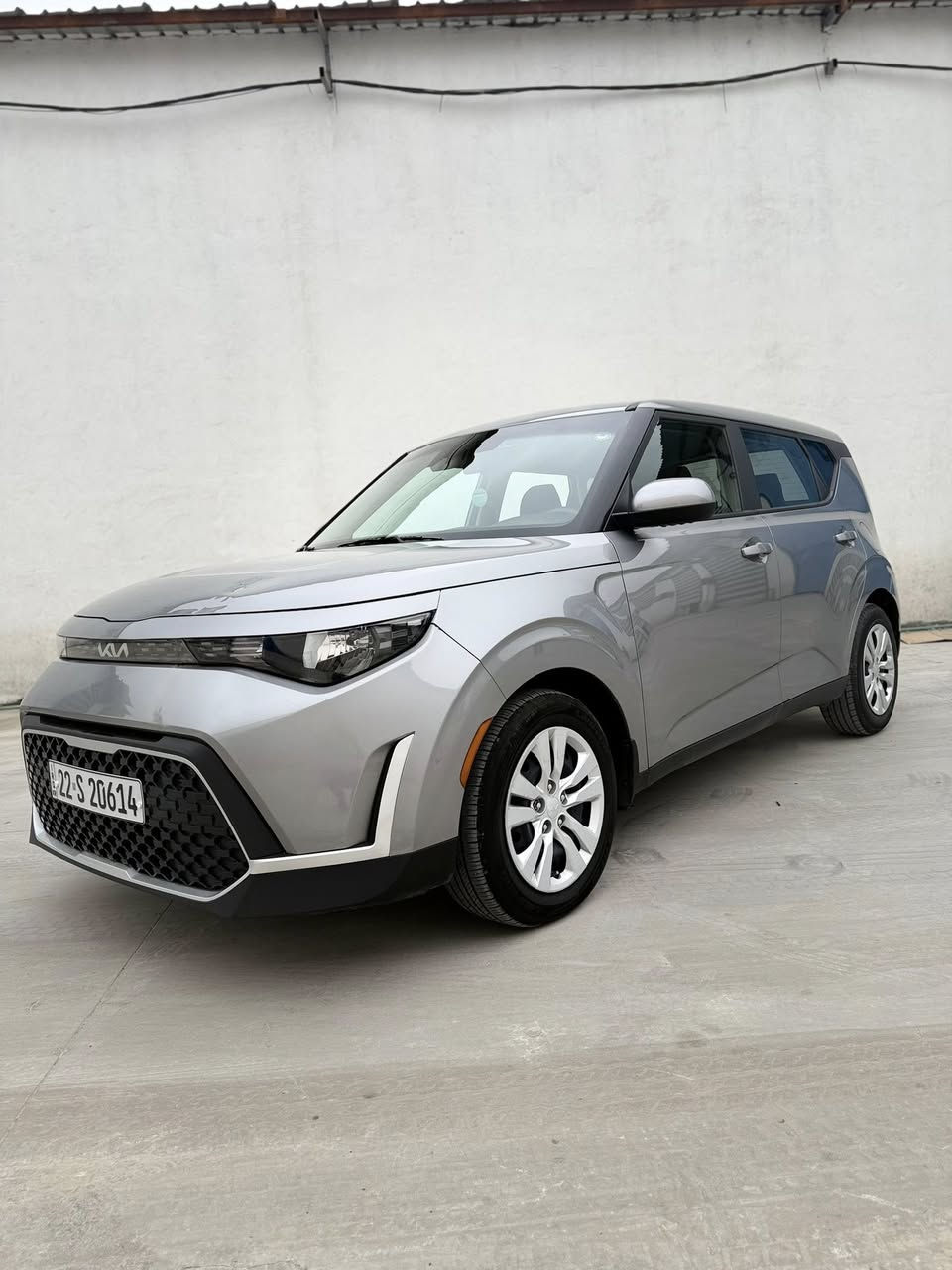 السلام عليكم 
Kia Soul
2023
اللون نفطي

ماشيه 48
دخول جديد ترقيم جديد تريد تحويل تريد وكاله رقم اربيل
المواصفات
شاشه
كامره
رادار امامي
تنبيه اصطدام
قياده ذاتيه 
تحديد مسار
تنبيه خروج عن المسار
كروز سرعه
اوتو ستوب
شاشه ديجتال
اوتو ستار
فول تحكم ستيرن
السياره جديده جدا

صور امريكا بالمنشور
كلين كلين كلين
شرط بدون قطرة صبغ وبدون تبديل 
بيه رصعات ثنين بالجانب الايمن ومسحوبات pdr (بارد)
بدون اي نواقص 
الشواصي مكفولات اللغود مكفولات والايرباك مكفول
وصورة السونار مرفوقه بالمنشور

للاستفسار ***********
السعر164$
الموقع بغداد الكاظميه چكوك
