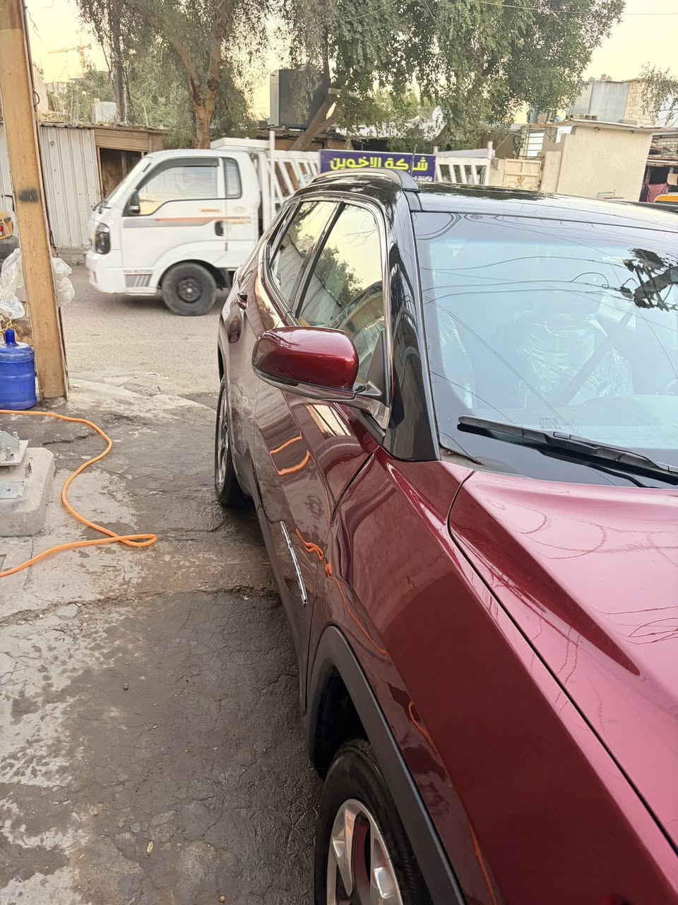 السلام عليكم 
جيب كومباس 2021
فول موصفات 
تحدد المسار 
حساس مطر 
رادار جانبي 
رادار امامي 
توقف ذاتي 
حادث بسيط كلش بدون صبغ بدون تبديل 
فقط بارد بخشم البنيد 
ماشيه 63 الف 
السيارة جدا نضيفه 
سعر 168 بيها مجال بسيط 
مكاني بغداد 
*********** وتساب
