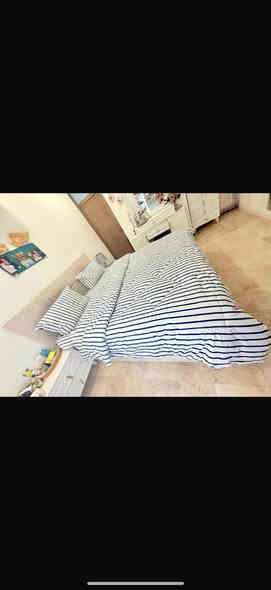 سلام عليكم 
غرفه تركيه مستعمله ونضيفه كلش للبيع ب٦٠٠الف وبيها مجال بسيط  مكاني الدوره شارع الصحه للتواصل واتساب ***********
