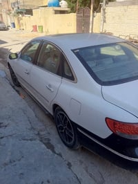 ازيرا ٢٠٠٨ للبيع سيارة جدا نظيفة محرك ٢.٤٠٠ تبديل ٢ جاملغ وبنيد مصبوغة...