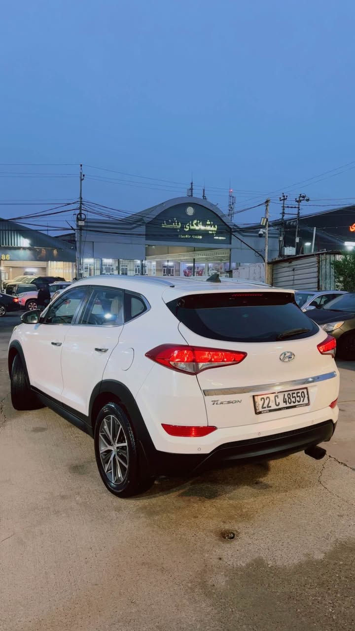 توكسون موديل 2018 بي سبوغ 
سعري 183$ رقم *********** أربيل, العراق
