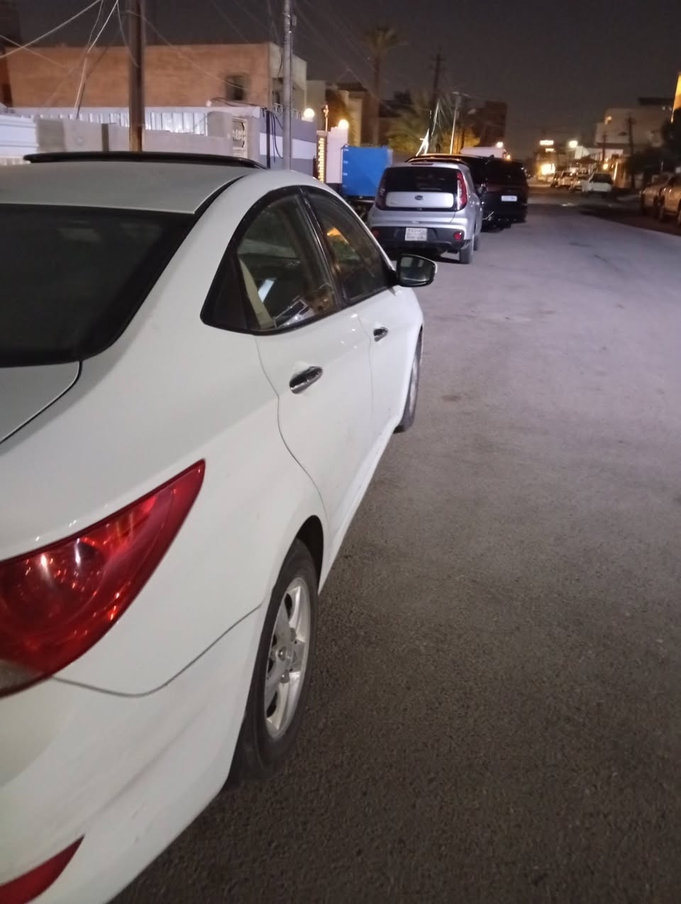 سلام عليكم اكسنت للبيع او مراوس موديل 2014 فول مواصفات عدا البصمه بيهه نص جاملغ  الكدام صبغ فقط سنويه لل27 جاهزه كير مكينه حداديه تخم تاير جديد تبريد كله جاهز سعر 103,وبيهه مجال مكاني نجف ***********
