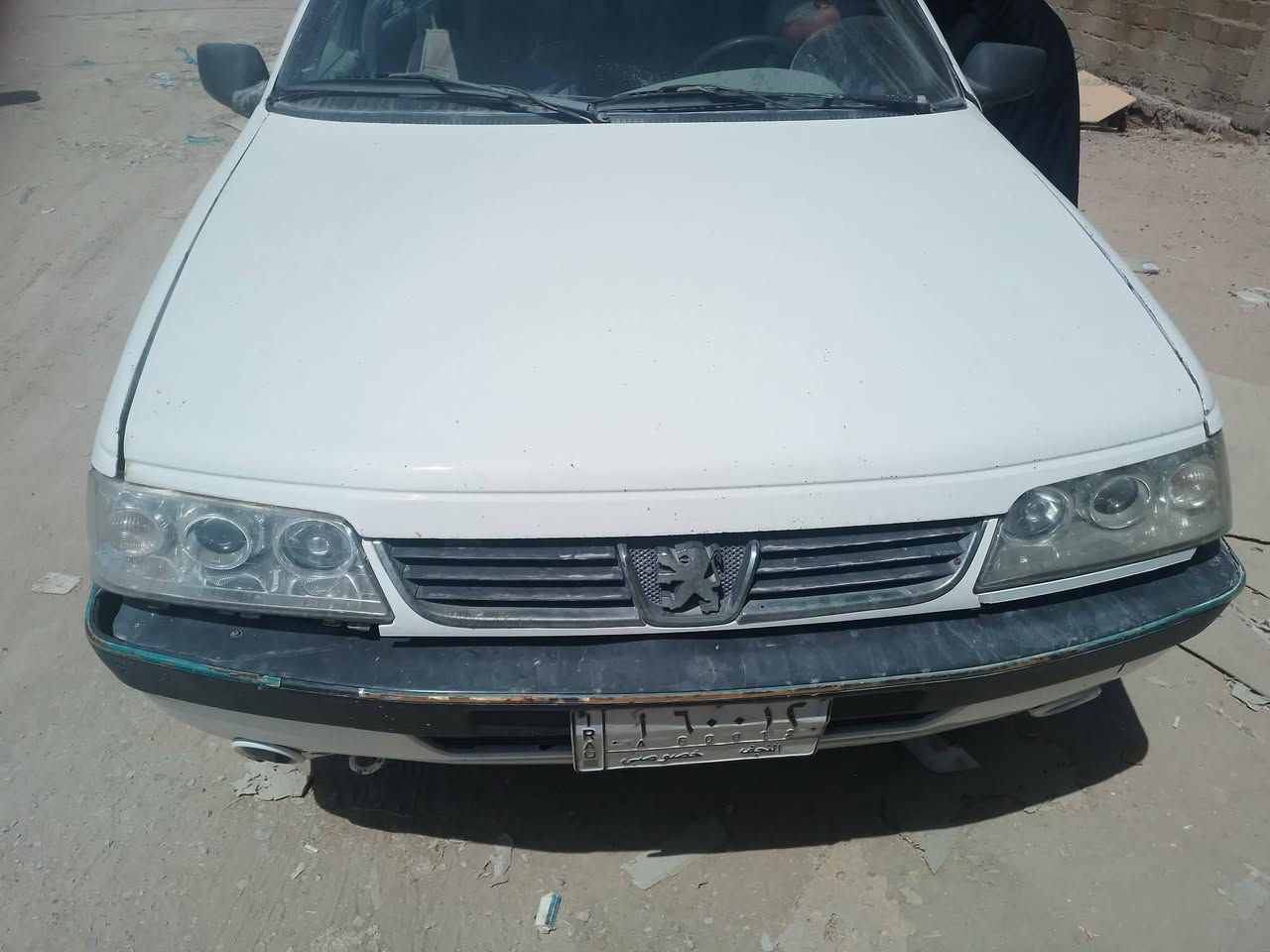 سلام عليكم 
بيجو روى جاهزه بيها فقط فطر بالسلندر 
يبيع كوم حديد بدون راعي  سنويه موجوده رقم نجف وللعلم راعيها بنيه بالنجف بس منندلها نكفل سرقه وعشائر السيار يم صاحبي من زمان 
مكانها نجف شارع الصب مقابل حي العسكري يم جسر المشاة 
 وهذا رقمه 
*********** محمد السعر 8 بيها مجال قليل
شراي خابره
