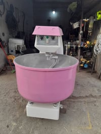 للبيع ٠٧٧٣٦٥٨٥٨٨٠ ٠٧٨٣٠١٧٢٤١٨